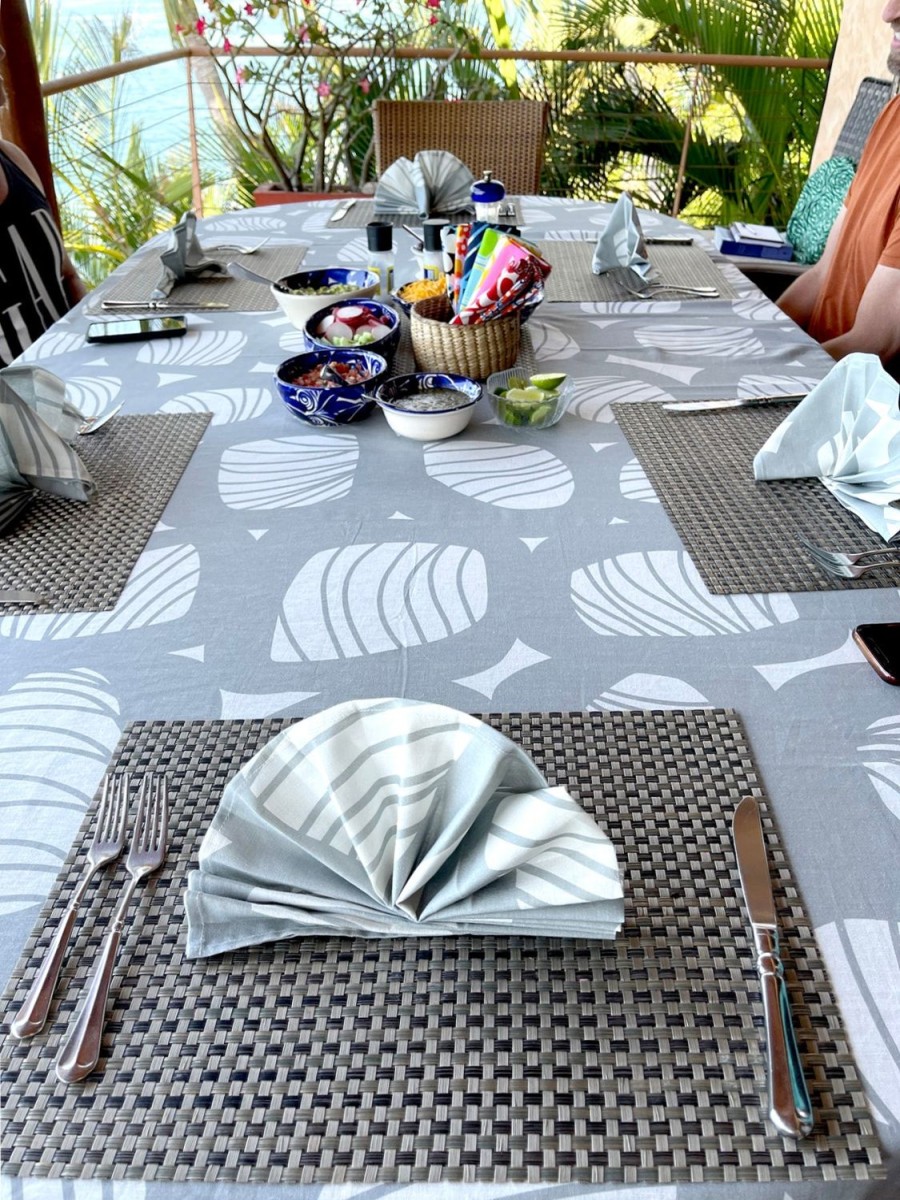 Wholesale Lesley Evers Linen Tablecloth Grey Woodpile