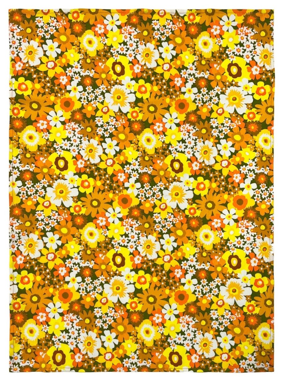 New Lesley Evers Yellow Flower Power Lady Dishtowel Set